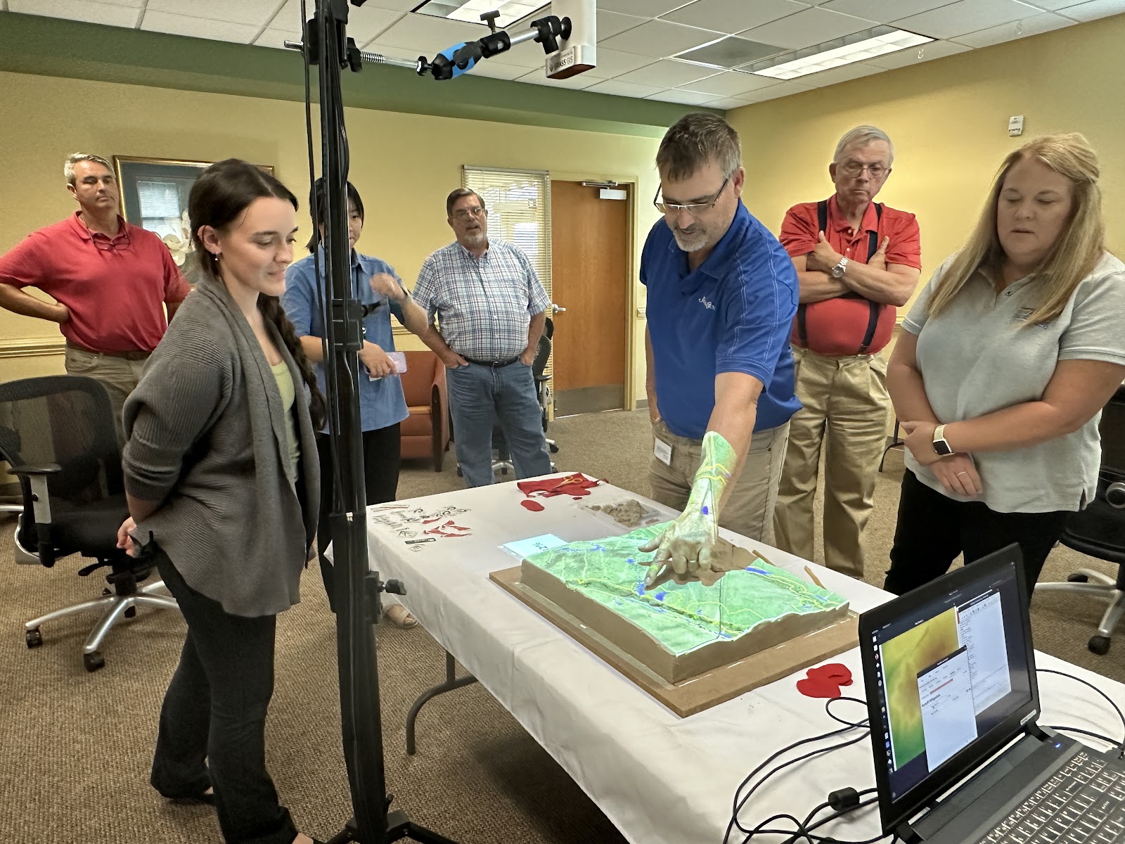 Sand modeling - Tackling Agricultural Runoff with Tangible Landscape - Geospatial Analytics at NC State University